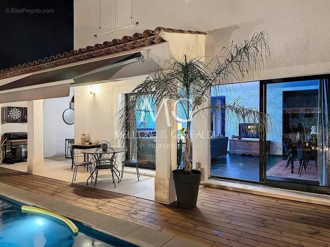 Maison à CANNES