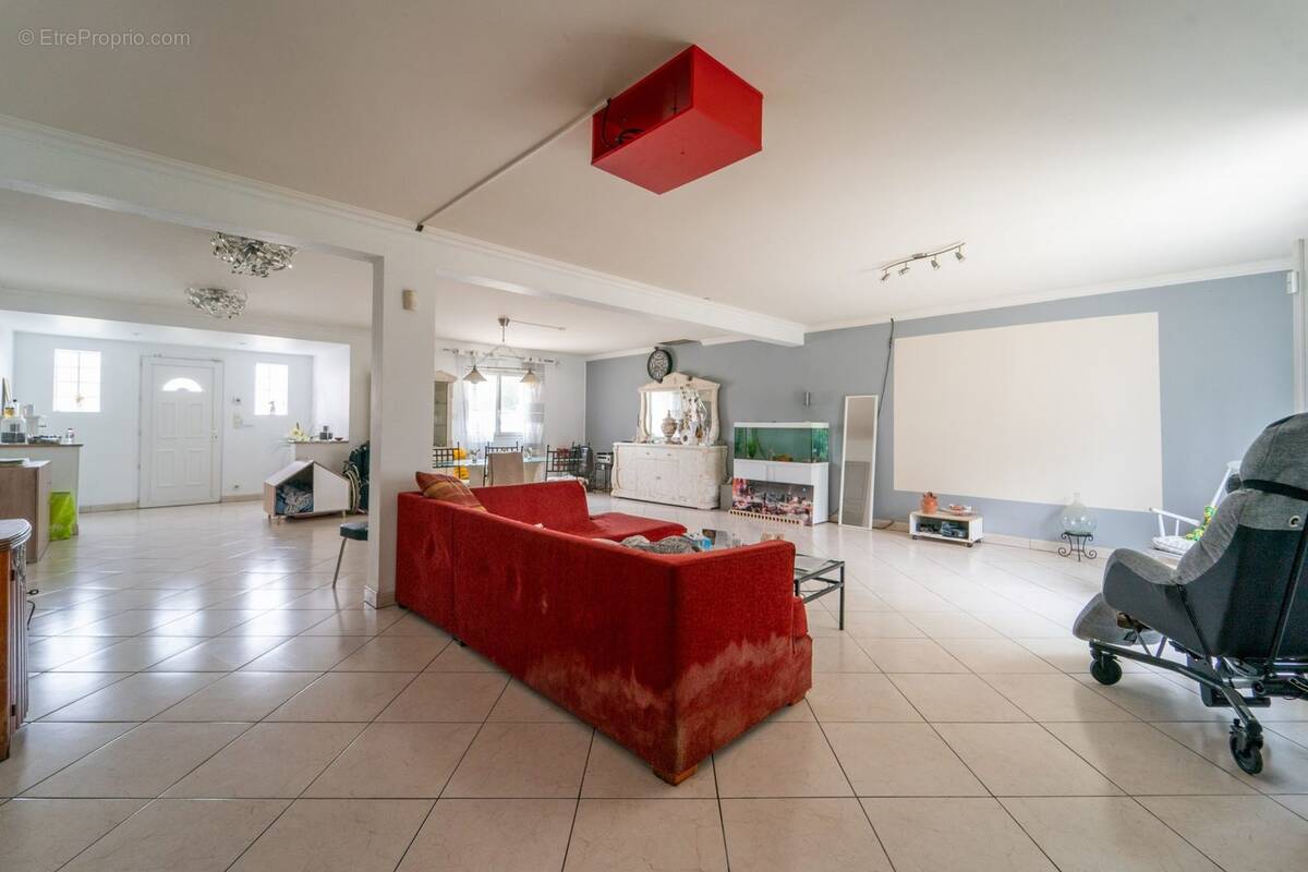 Maison à CLAYE-SOUILLY