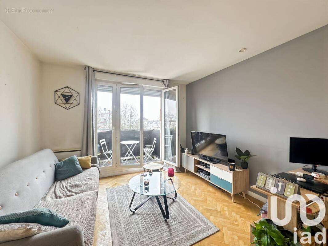 Photo 1 - Appartement à SAVIGNY-LE-TEMPLE