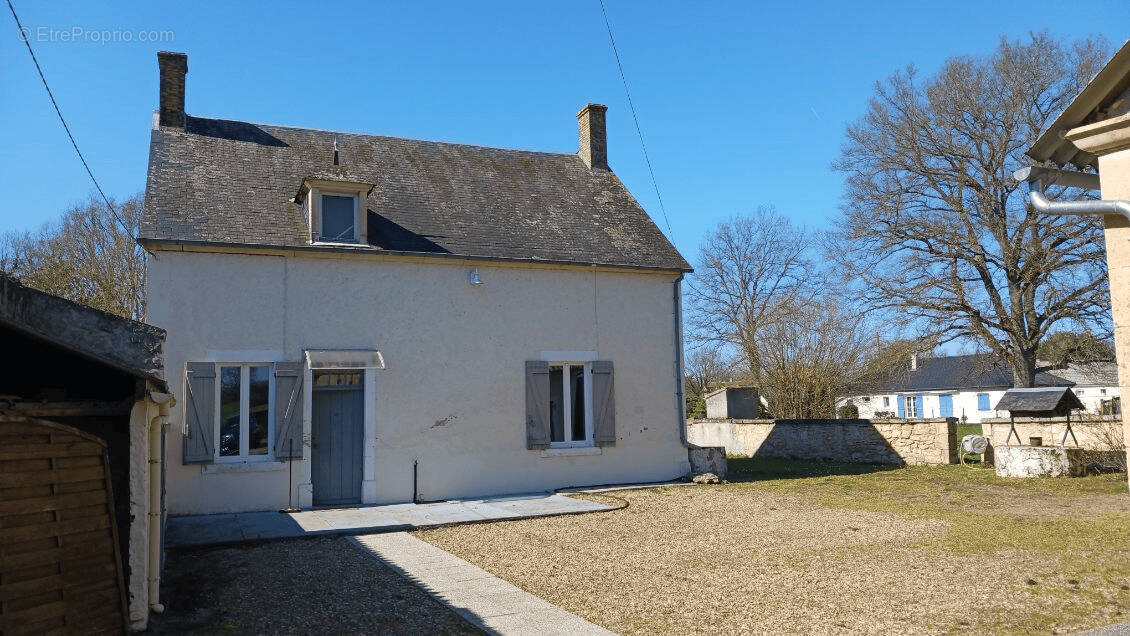 Maison à LA GUERCHE-SUR-L&#039;AUBOIS