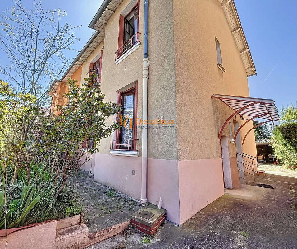 Maison à VILLEURBANNE
