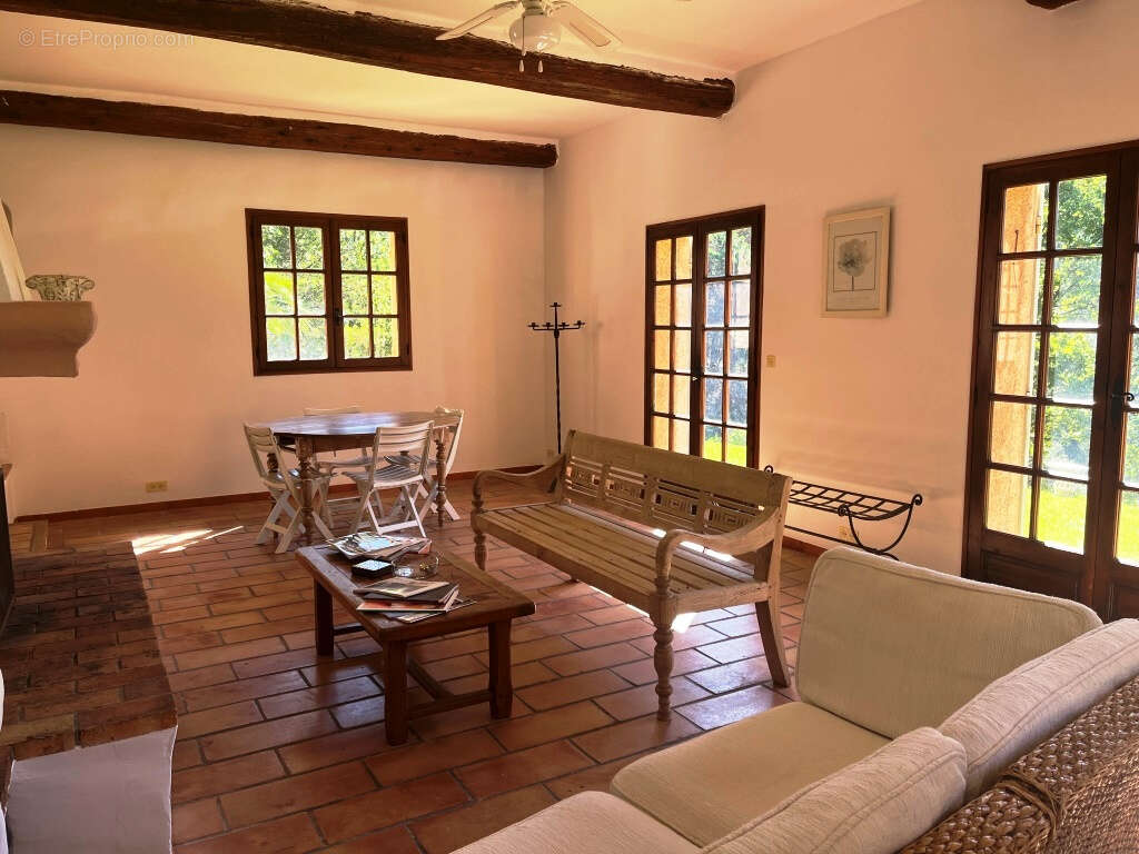 Maison à LA GARDE-FREINET