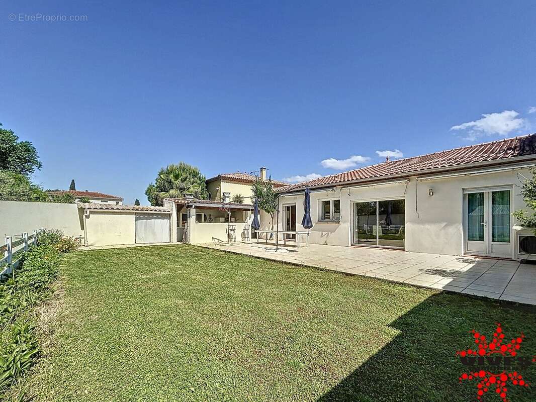 Maison à VILLENEUVE-LES-BEZIERS