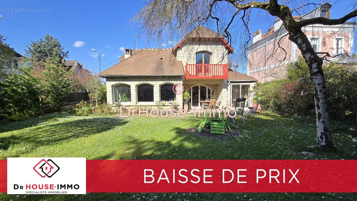 Maison à SAINT-MAUR-DES-FOSSES