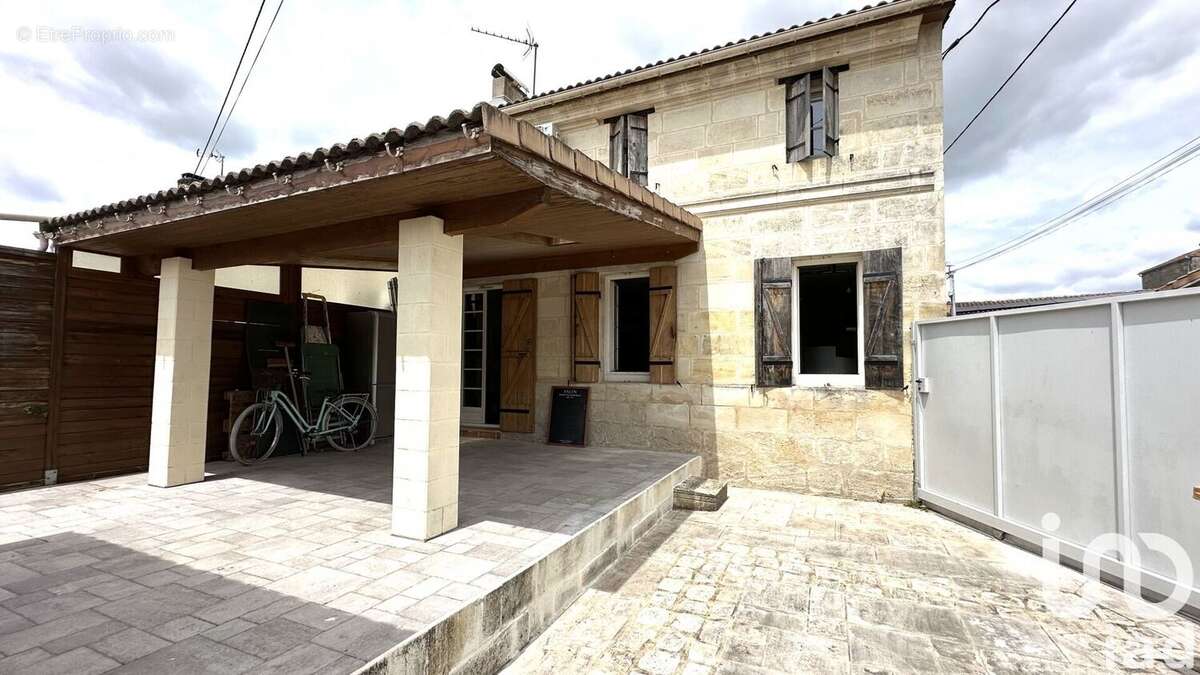 Photo 3 - Maison à LES ARTIGUES-DE-LUSSAC