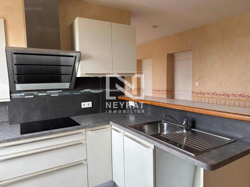 Appartement à PARAY-LE-MONIAL