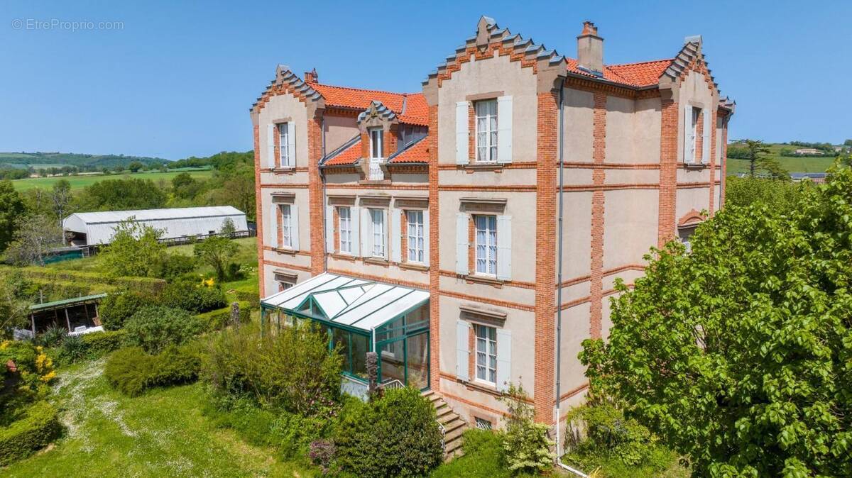 Maison à MONESTIES