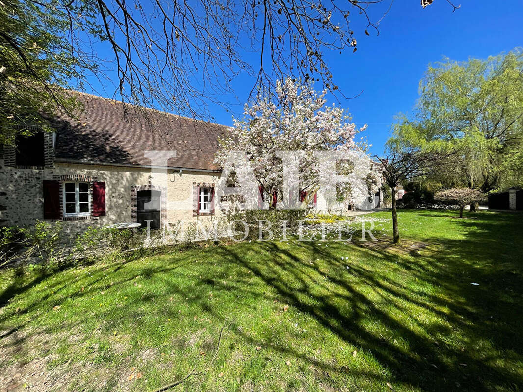 Maison à REMALARD