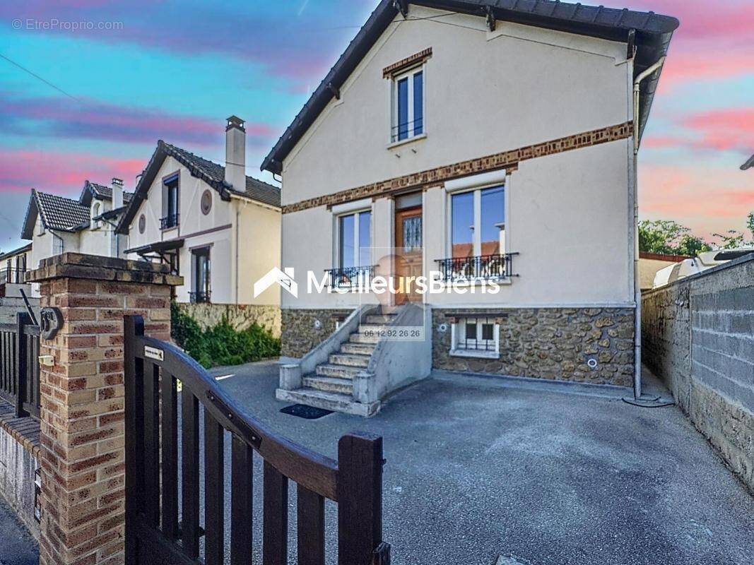 Maison à CHELLES