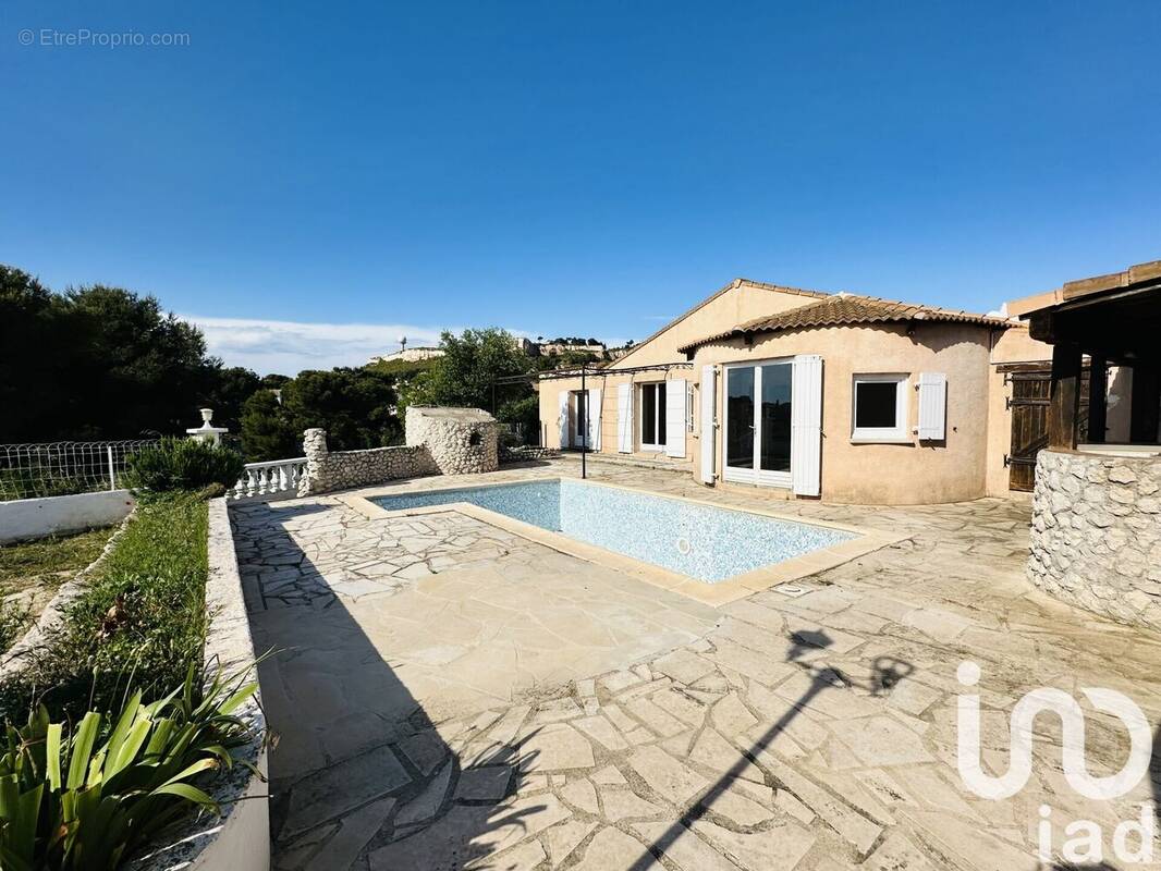 Photo 1 - Maison à VITROLLES
