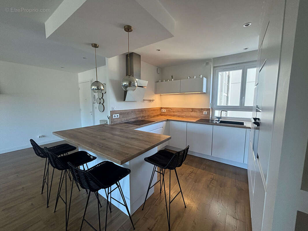 Appartement à TASSIN-LA-DEMI-LUNE