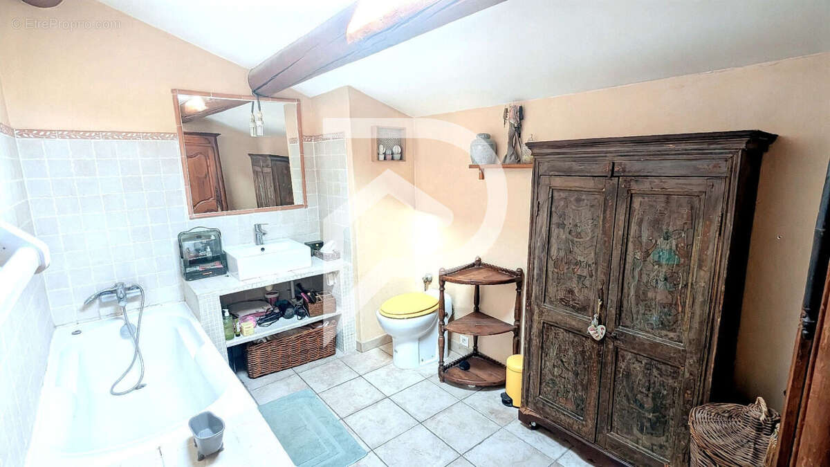 Maison à SAUVETERRE