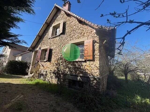 Maison à BALLANCOURT-SUR-ESSONNE