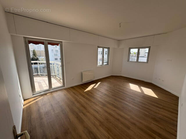 Appartement à PARIS-15E