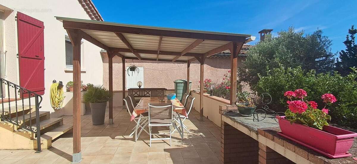 Photo 2 - Maison à AUSSILLON