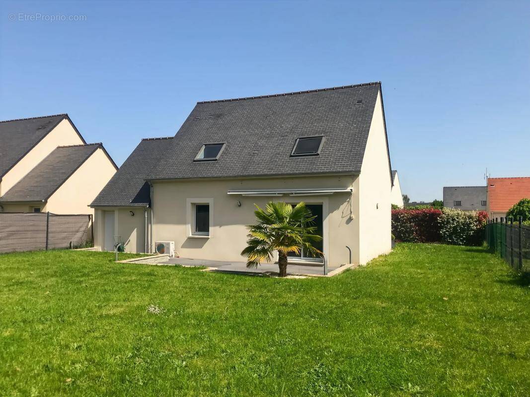 Maison à SAINT-LUBIN-DES-JONCHERETS