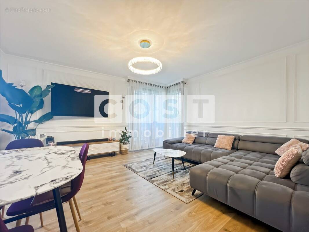 Appartement à GENNEVILLIERS