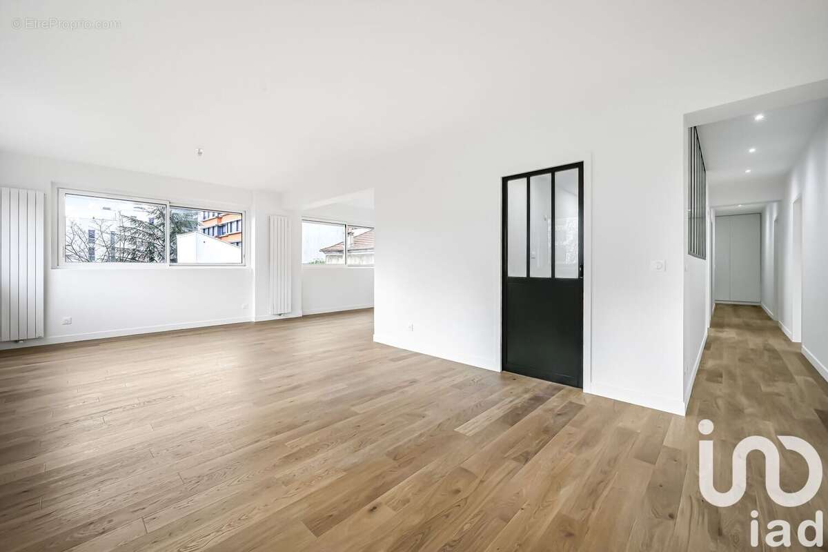 Photo 3 - Appartement à SURESNES