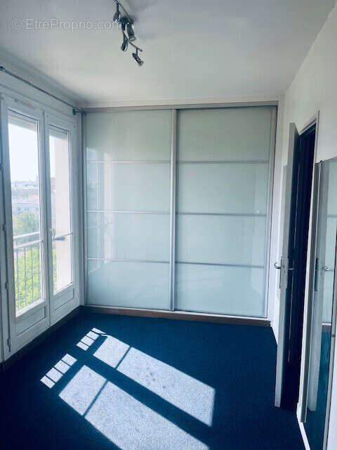 Appartement à AUBERVILLIERS