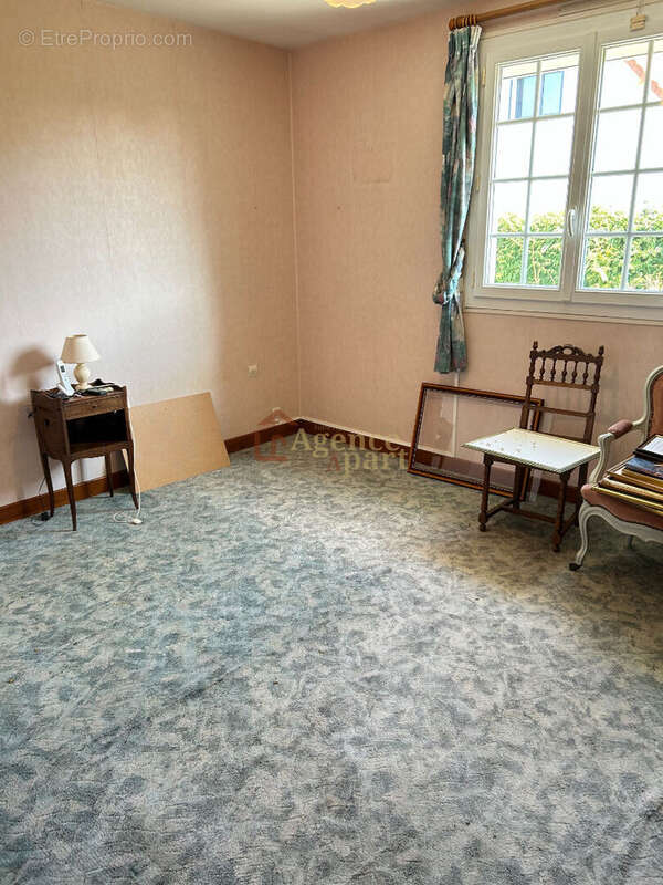 Maison à ARGENCES
