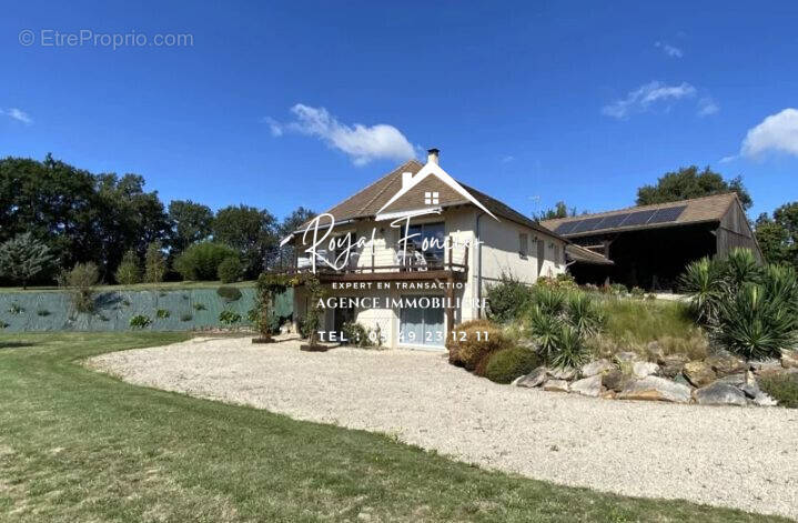 Belle propriété avec un excellent DPE  - Maison à CHATELLERAULT