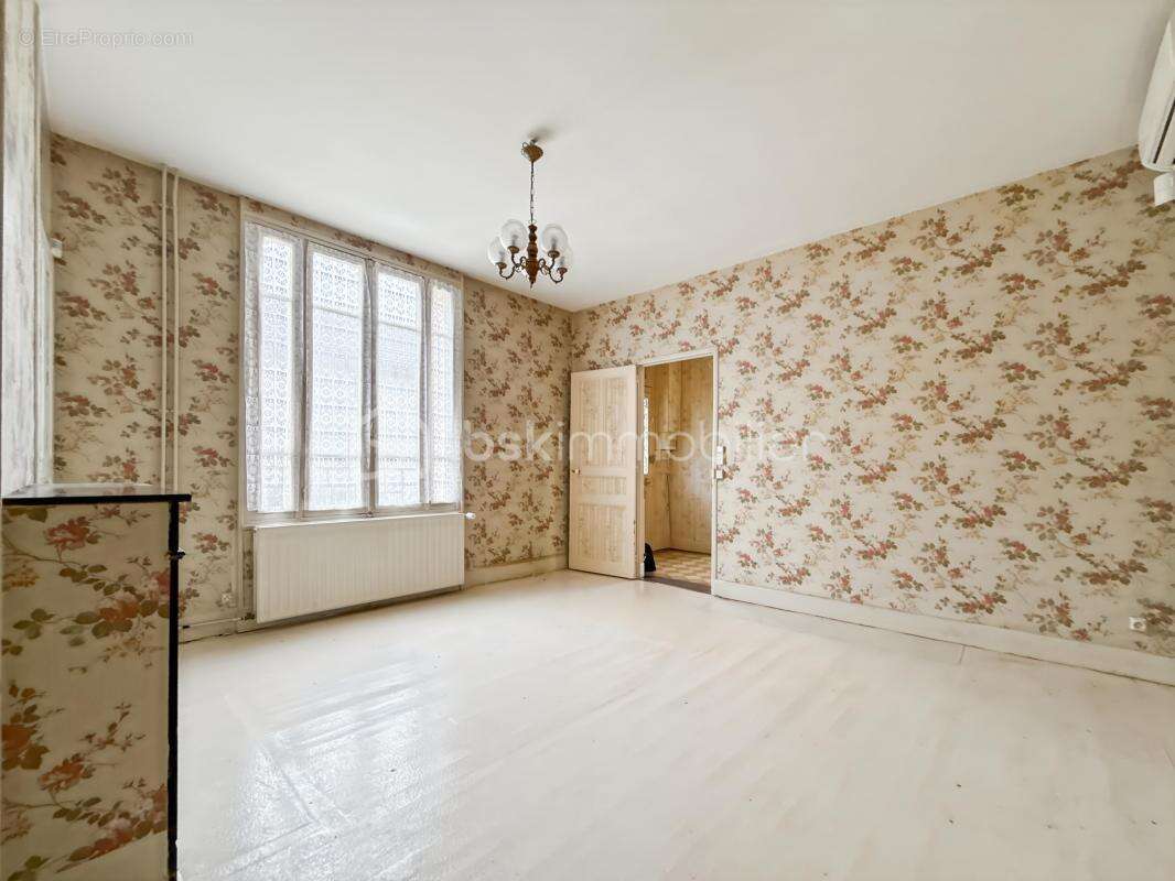 Maison à AIX-EN-OTHE