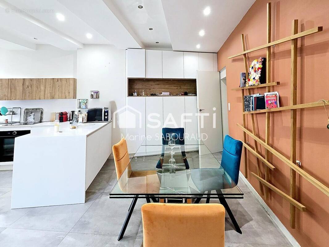 Photo 1 - Appartement à COTIGNAC