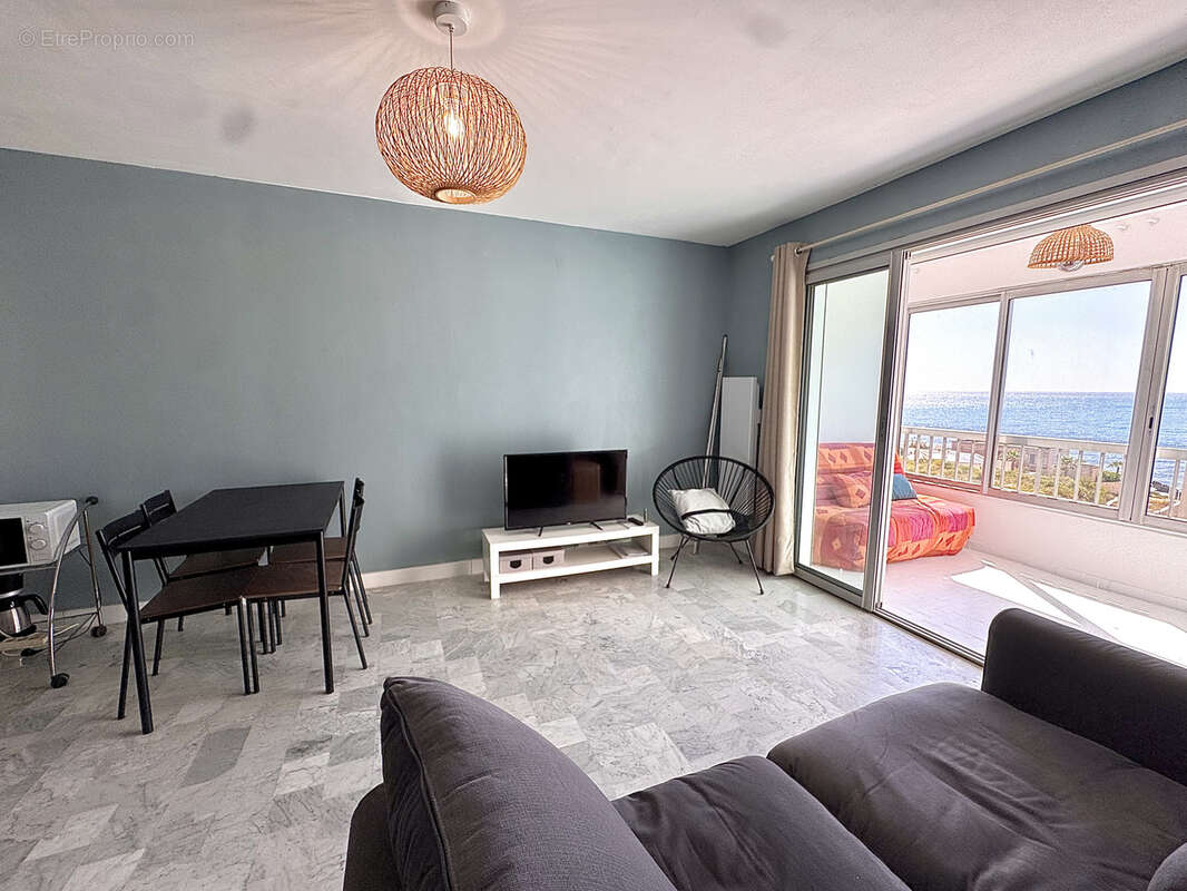 Appartement à SIX-FOURS-LES-PLAGES