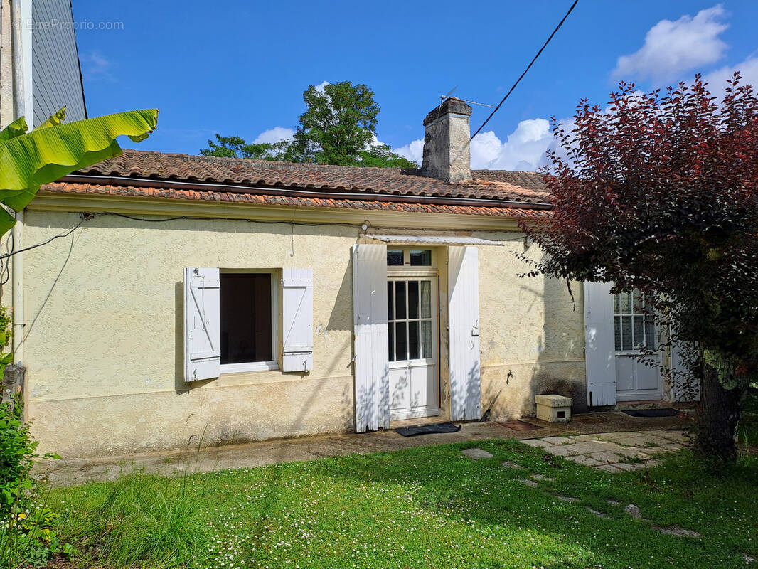 Maison à LEOGNAN