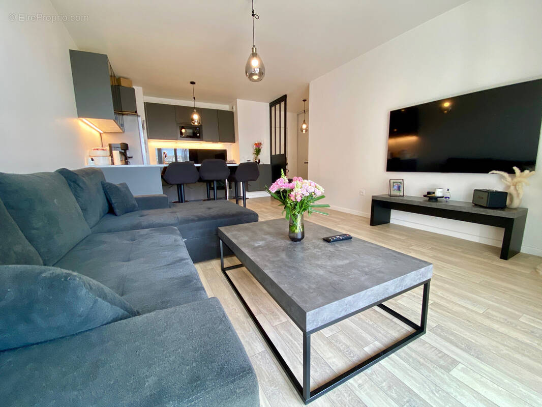 Appartement à LE BLANC-MESNIL