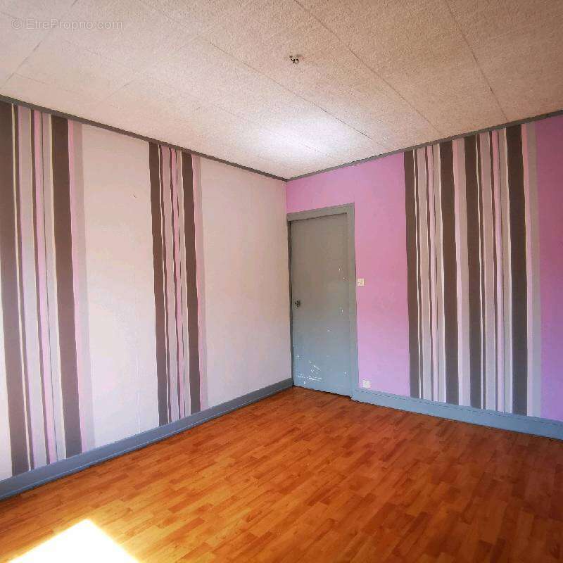 Appartement à SAINT-NICOLAS-DE-PORT