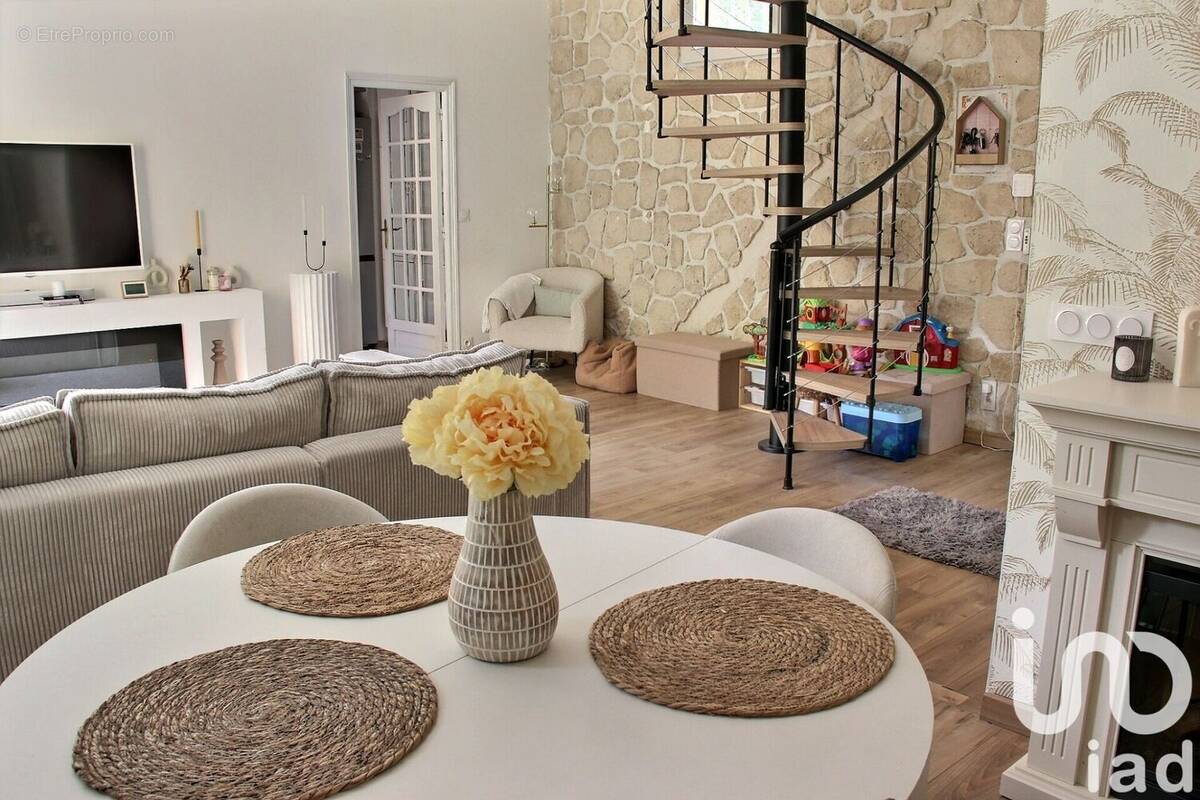 Photo 1 - Maison à MARSEILLE-13E