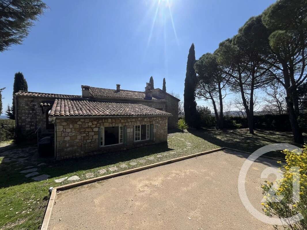 Maison à LE ROURET
