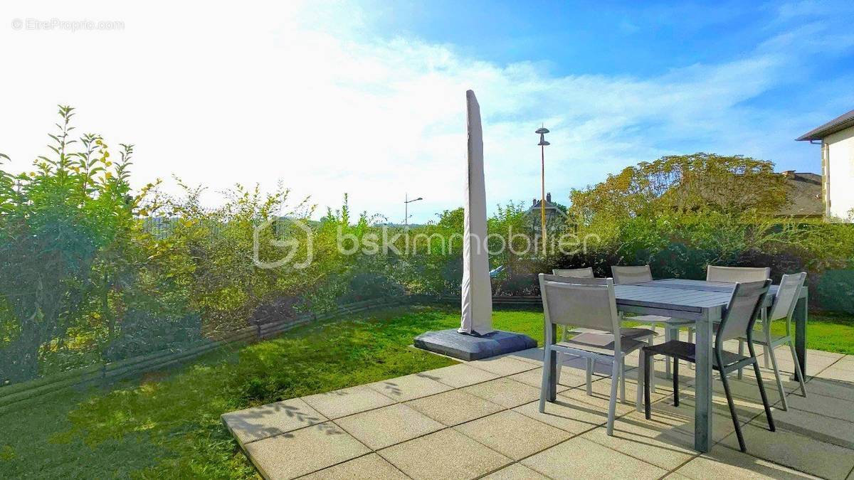 Appartement à ALBY-SUR-CHERAN