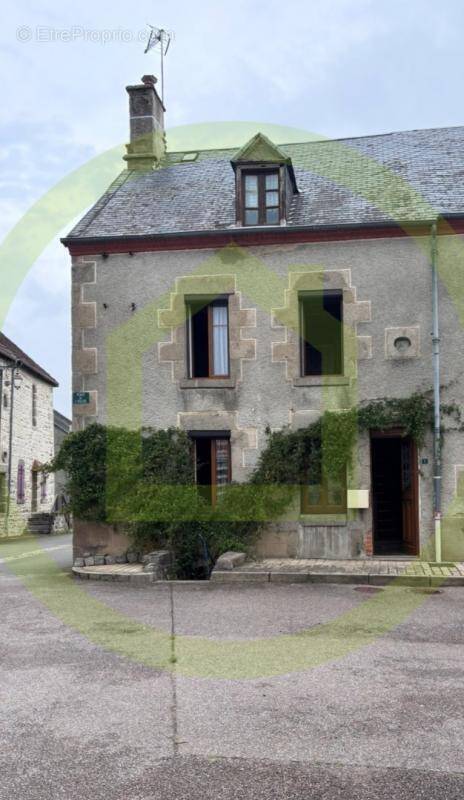 Maison à CRESSAT