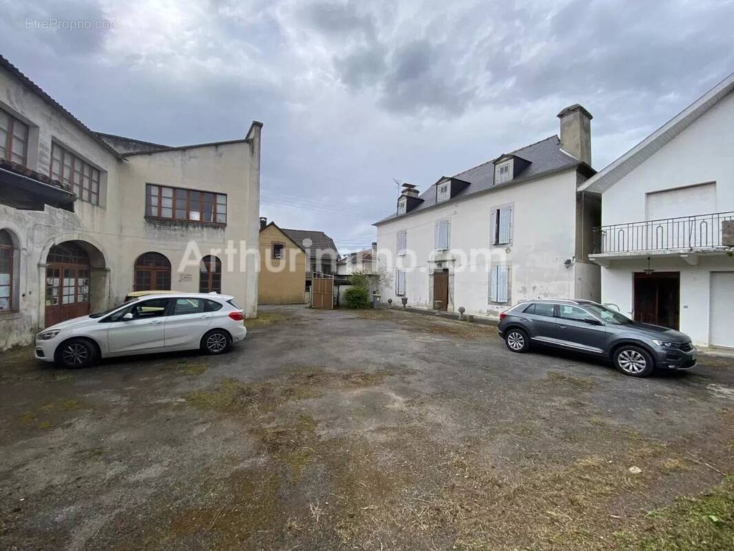 Maison à NAY