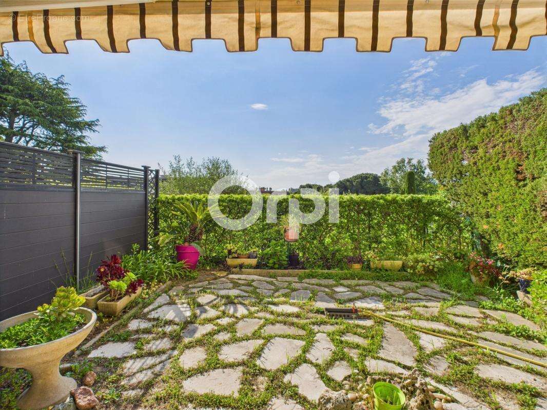 Appartement à MANDELIEU-LA-NAPOULE