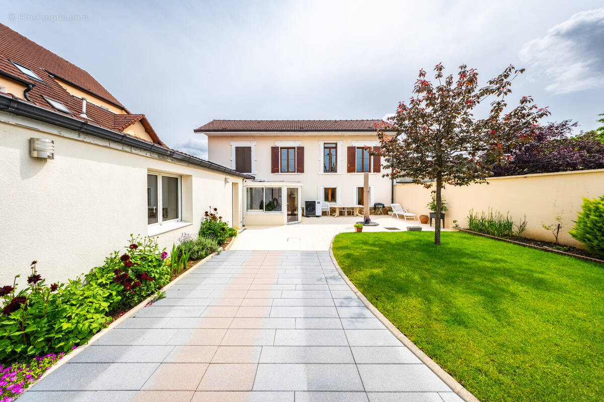Maison à DIJON