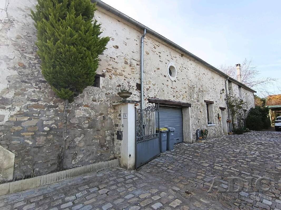 Maison à OTHIS