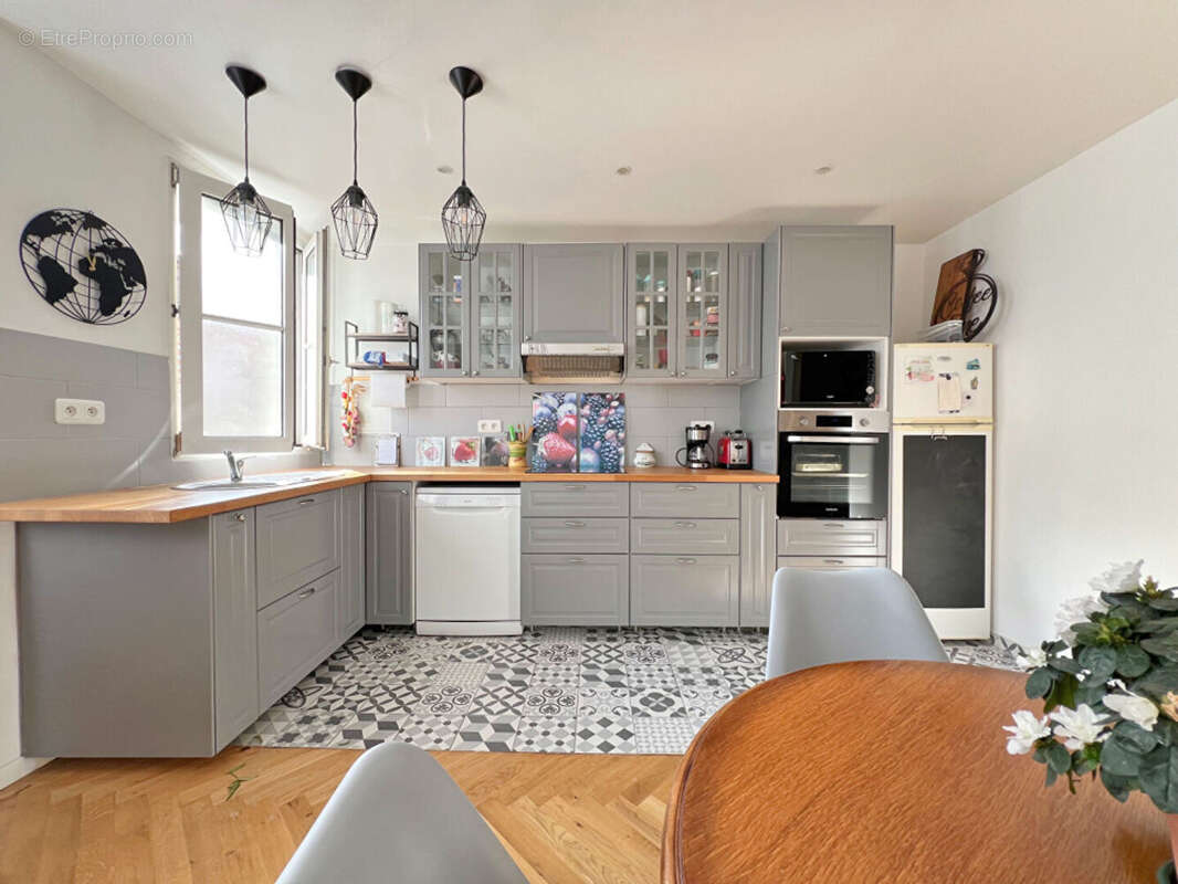 Appartement à ASNIERES-SUR-SEINE