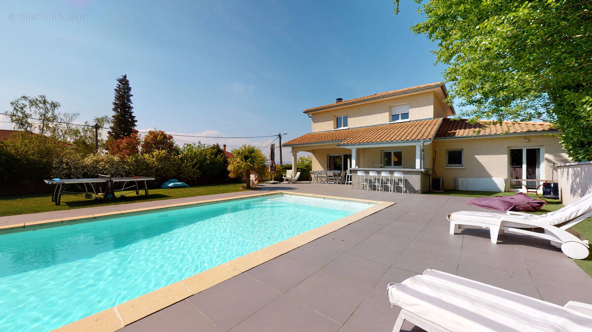 Maison à TERNAY