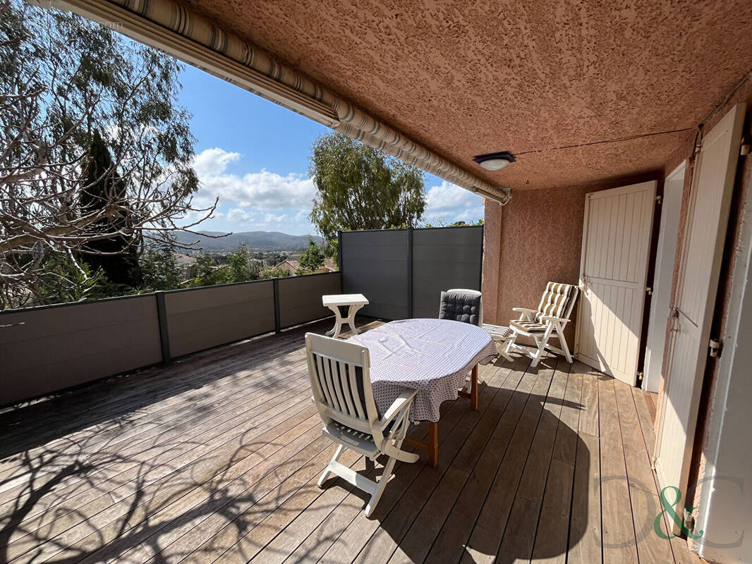 Maison à BORMES-LES-MIMOSAS