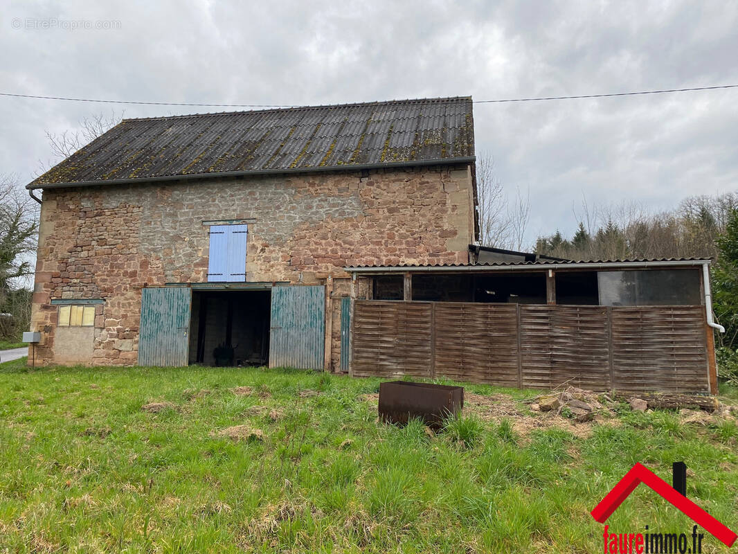 Maison à BRIGNAC-LA-PLAINE
