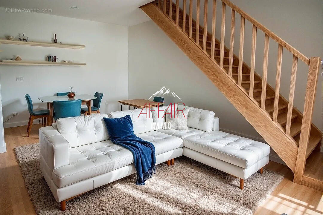 Appartement à COLLONGES-SOUS-SALEVE