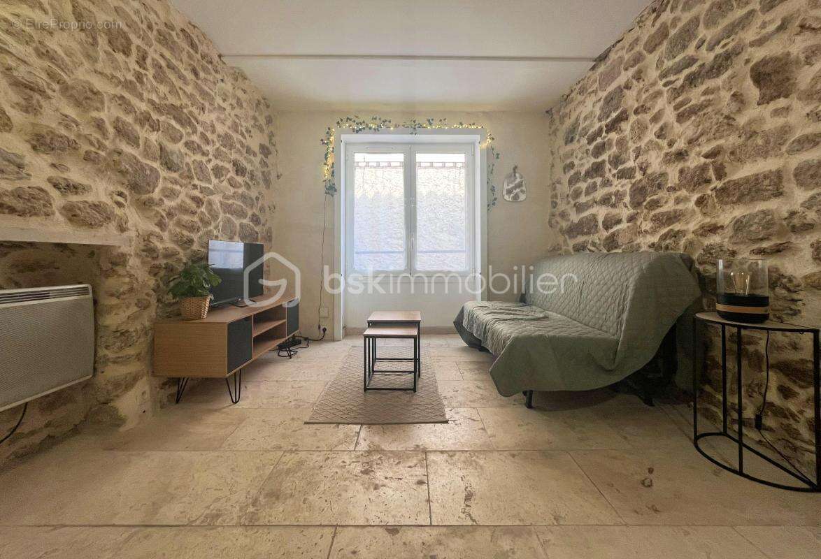 Maison à PELISSANNE