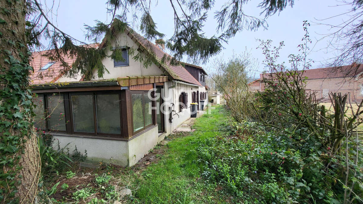 Maison à MAILLY-MAILLET