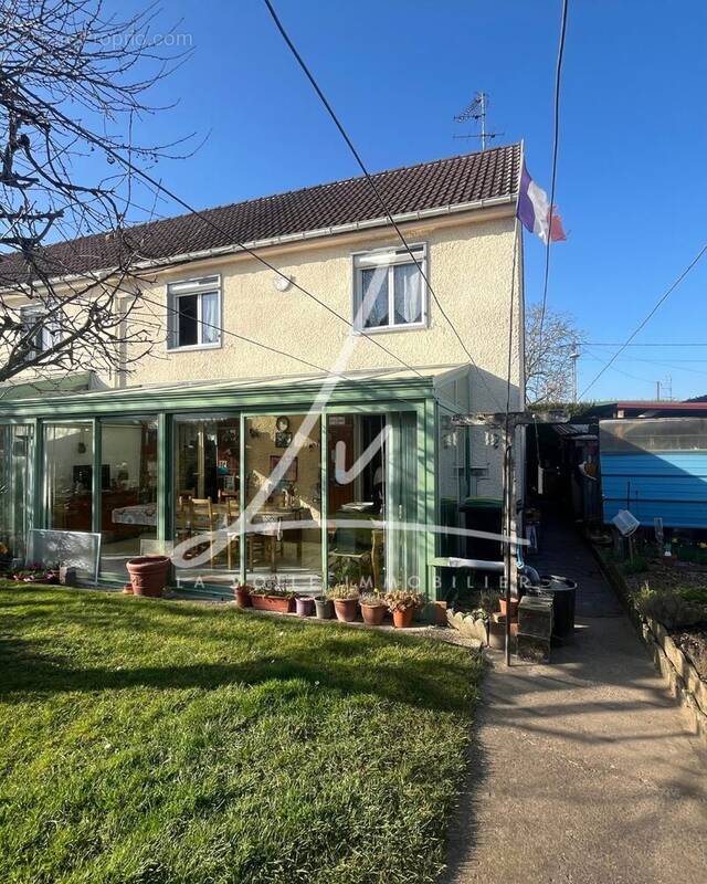 Maison à ARGENCES
