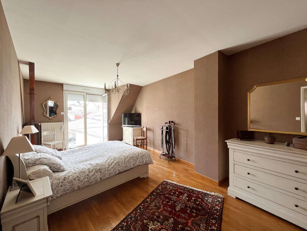 Maison à BEZANNES