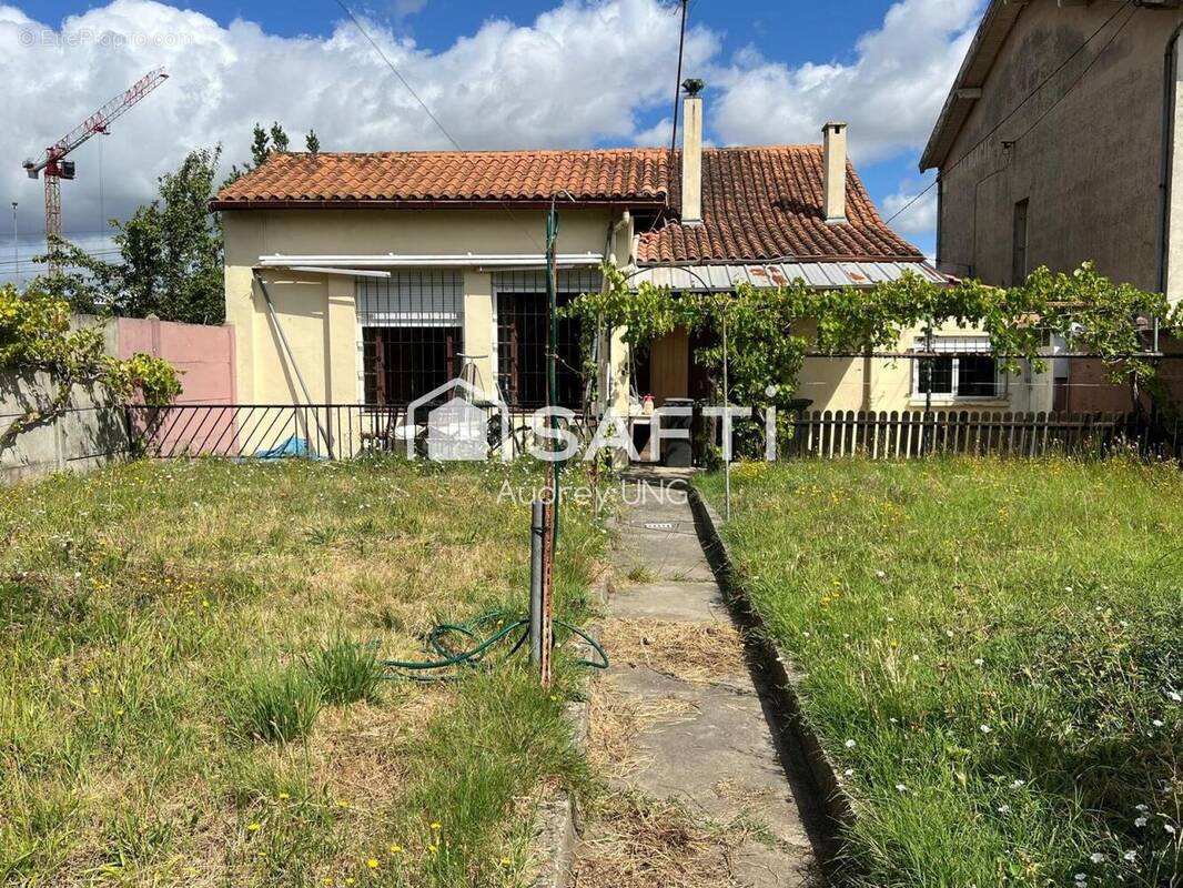 Photo 1 - Maison à CENON
