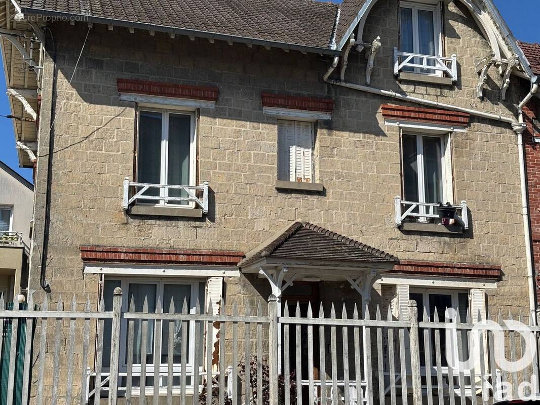 Photo 1 - Appartement à BEAUMONT-SUR-OISE